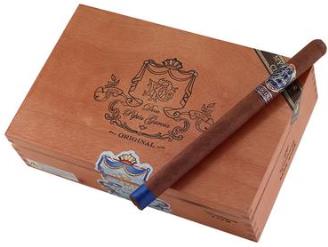 Don Pepin Garcia Blue Exquisito cigars made in Nicaragua. Box of 24. Free shipping!
