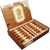 Undercrown Shade Flying Pig cigars made in Nicaragua. 2 x Box of 12. Free shipping!